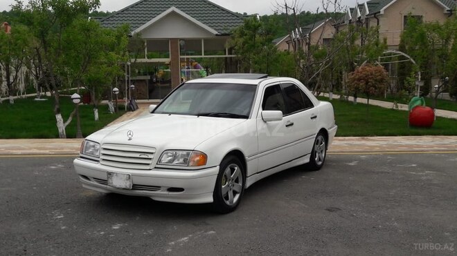 Mercedes C 280 1999, 201,253 km - 2.8 l - Quba
