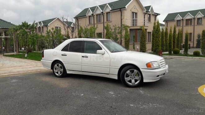 Mercedes C 280 1999, 201,253 km - 2.8 l - Quba