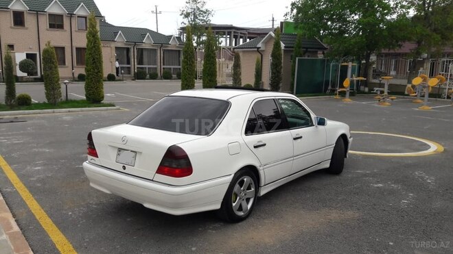 Mercedes C 280 1999, 201,253 km - 2.8 l - Quba