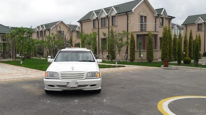 Mercedes C 280 1999, 201,253 km - 2.8 l - Quba