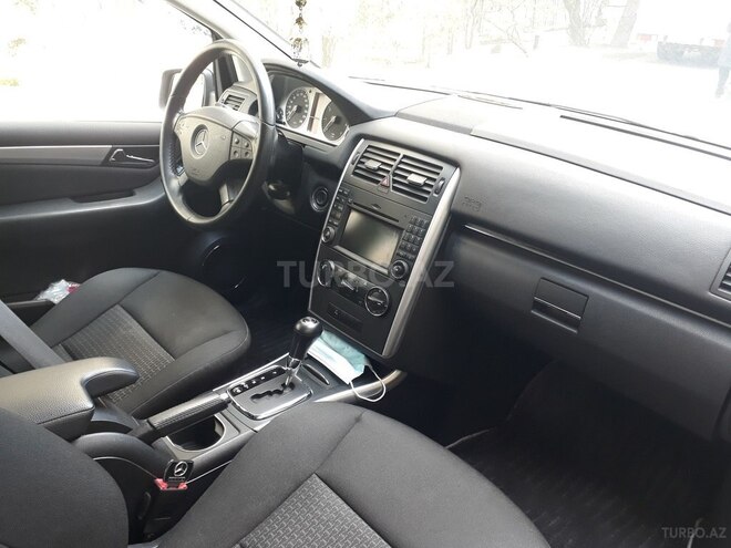Mercedes B 180 2010, 103,000 km - 1.7 l - Bakı