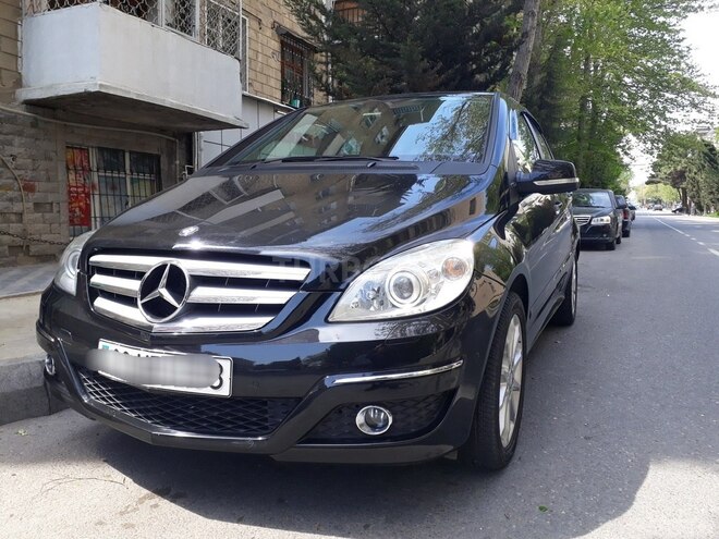 Mercedes B 180 2010, 103,000 km - 1.7 l - Bakı
