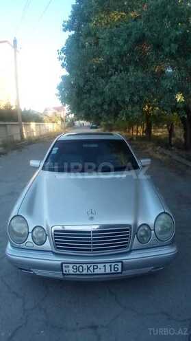 Mercedes E 240 1998, 233,642 km - 2.4 l - Bakı