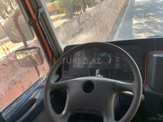 Mercedes  1999, 300,000 km - 11.0 l - Bakı
