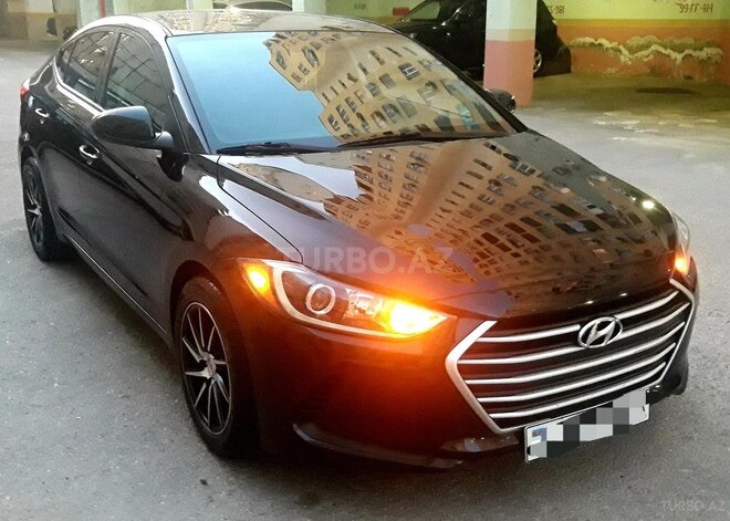 Hyundai Elantra 2018, 57,000 km - 2.0 l - Bakı