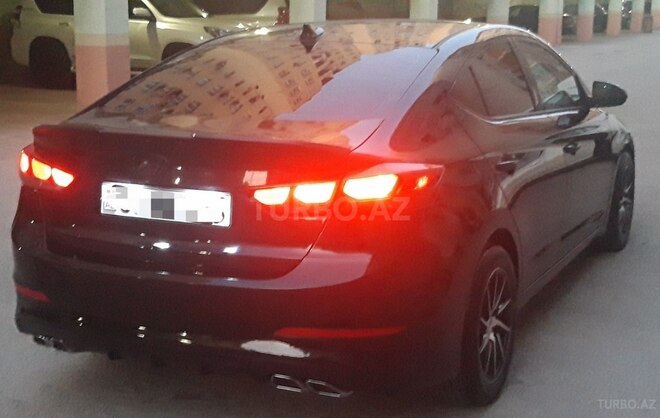 Hyundai Elantra 2018, 57,000 km - 2.0 l - Bakı
