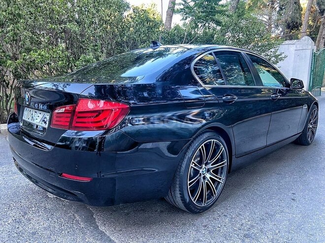 BMW 525 2011, 155,000 km - 2.5 л - Bakı