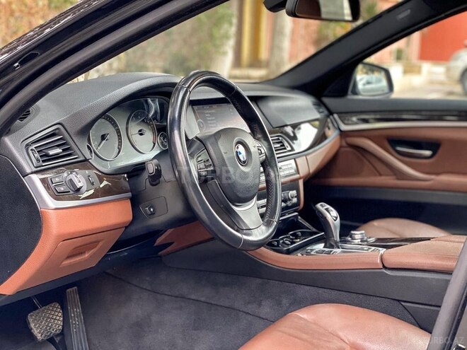 BMW 525 2011, 155,000 km - 2.5 л - Bakı