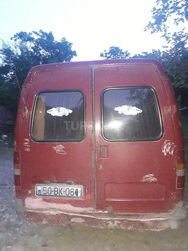 GAZ 32212 1998, 300,000 km - 2.4 l - Quba