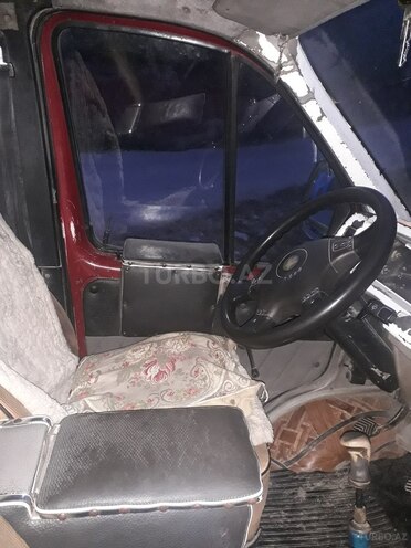 GAZ 32212 1998, 300,000 km - 2.4 l - Quba