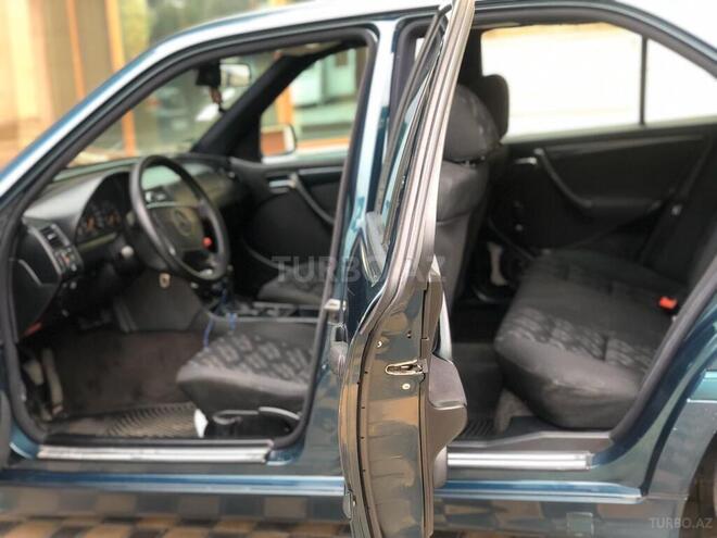 Mercedes C 180 1997, 370,000 km - 1.8 л - Bakı