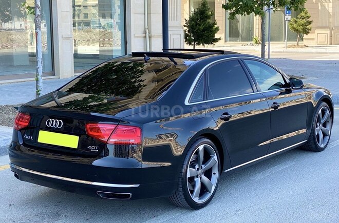 Audi A8 2012, 128,000 km - 4.0 l - Bakı