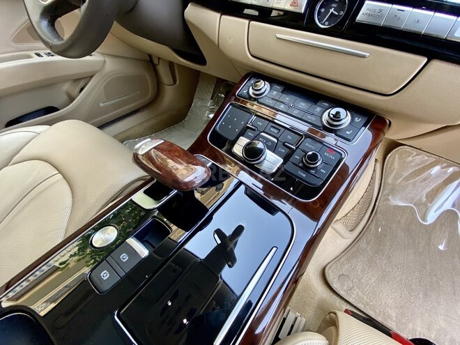 Audi A8 2012, 128,000 km - 4.0 l - Bakı