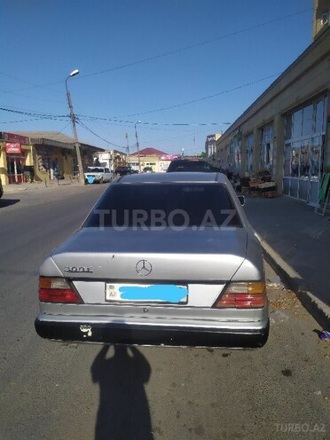 Mercedes E 300 1994, 648,000 km - 2.6 l - Bakı