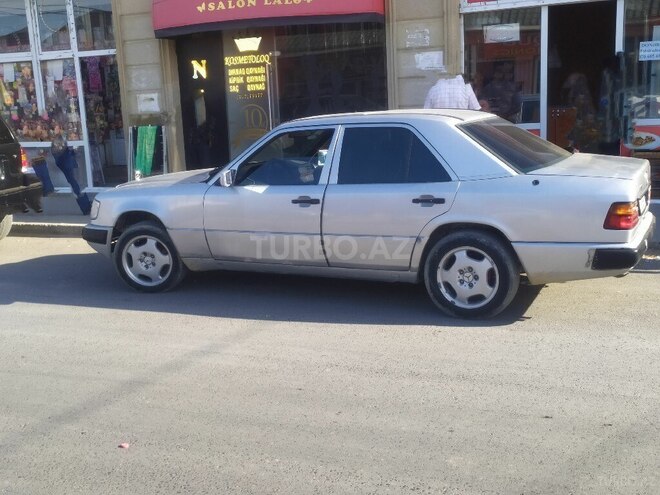 Mercedes E 300 1994, 648,000 km - 2.6 l - Bakı