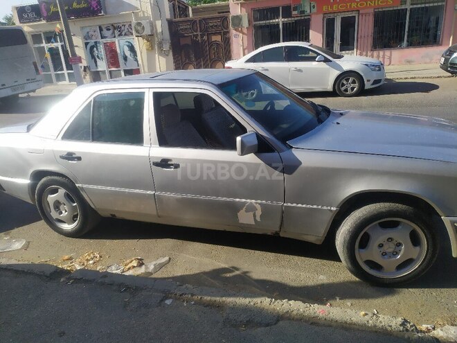 Mercedes E 300 1994, 648,000 km - 2.6 l - Bakı