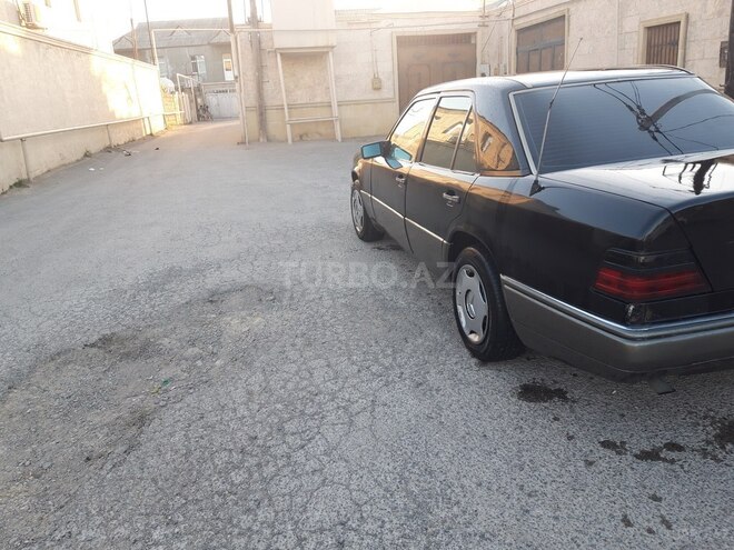 Mercedes E 200 1994, 250,000 km - 2.0 l - Bakı