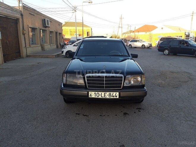 Mercedes E 200 1994, 250,000 km - 2.0 l - Bakı