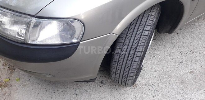 Opel Vectra 1997, 245,000 km - 1.6 l - Bakı