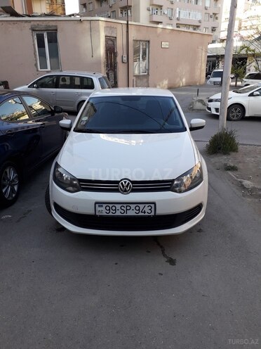 Volkswagen Polo 2013, 185,000 km - 1.6 л - Bakı