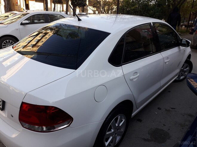 Volkswagen Polo 2013, 185,000 km - 1.6 л - Bakı
