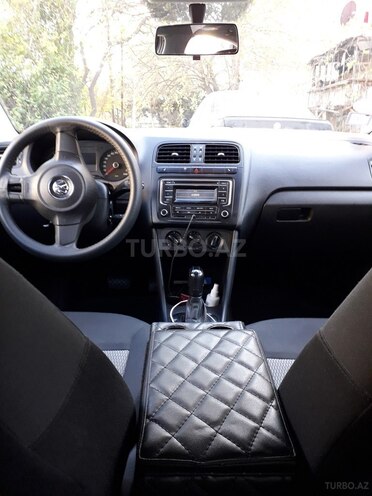 Volkswagen Polo 2013, 185,000 km - 1.6 л - Bakı