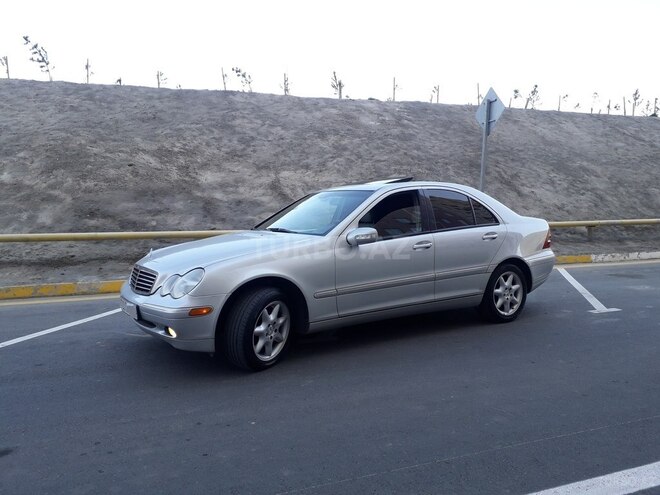 Mercedes C 240 2001, 300,000 km - 2.4 l - Bakı