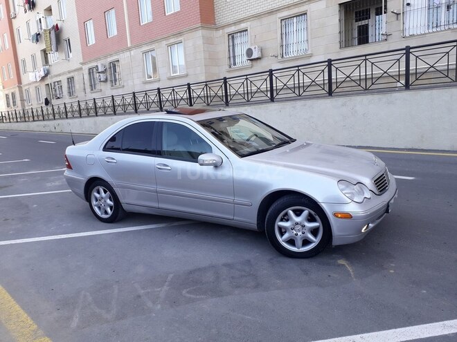 Mercedes C 240 2001, 300,000 km - 2.4 l - Bakı