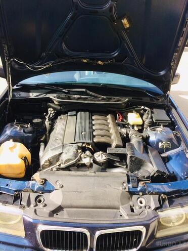 BMW 320 1993, 410 km - 0.2 l - Bakı