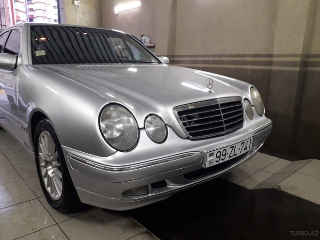 Mercedes E 220 2002, 392,500 km - 2.2 l - Bakı
