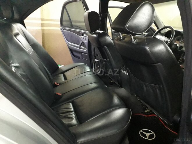 Mercedes E 220 2002, 392,500 km - 2.2 l - Bakı