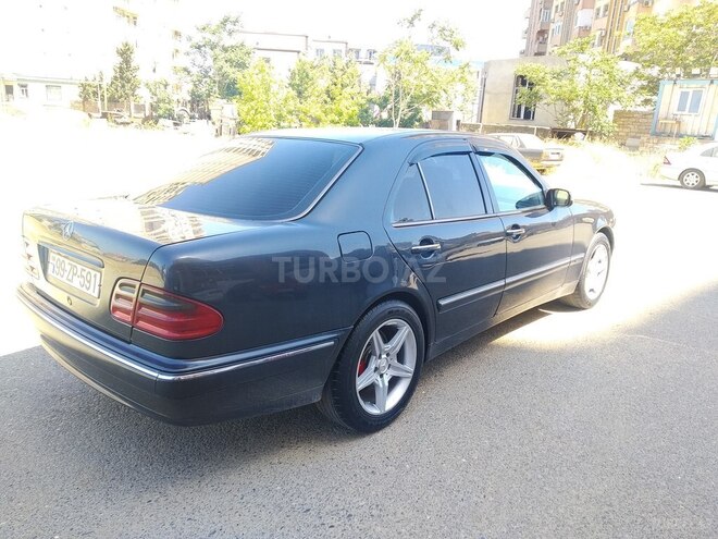 Mercedes E 220 2000, 380,000 km - 2.2 l - Bakı
