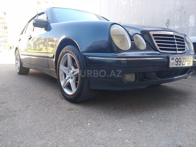 Mercedes E 220 2000, 380,000 km - 2.2 l - Bakı