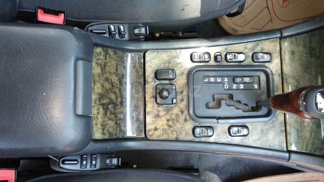 Mercedes E 300 1997, 328,000 km - 3.0 l - Bakı