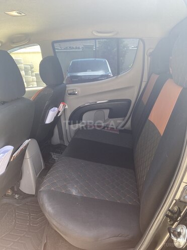 Mitsubishi L200 2012, 254,000 km - 2.5 л - Bakı