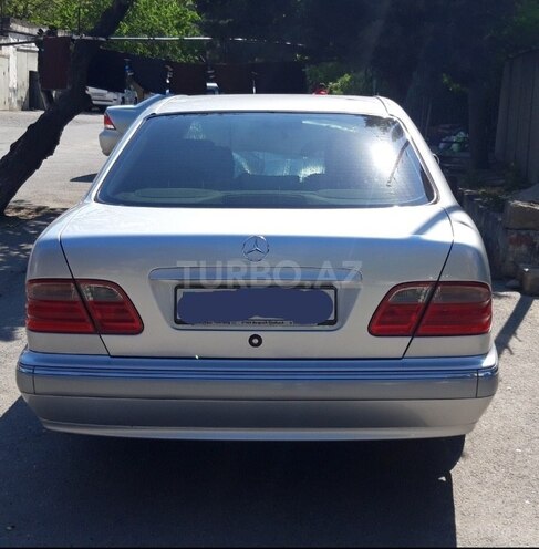 Mercedes E 200 2000, 254,000 km - 2.0 l - Bakı