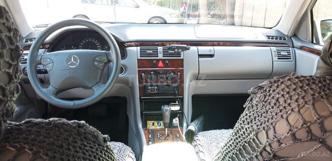 Mercedes E 200 2000, 254,000 km - 2.0 l - Bakı