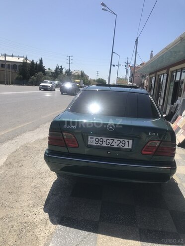 Mercedes E 220 2000, 334,740 km - 2.2 л - Bakı
