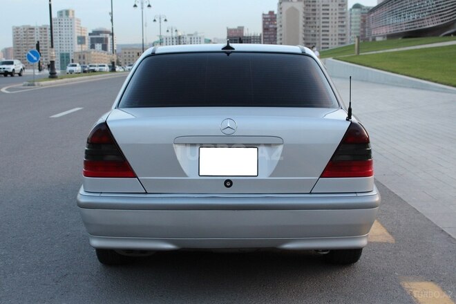 Mercedes C 200 1997, 297,000 km - 2.0 l - Bakı