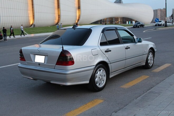 Mercedes C 200 1997, 297,000 km - 2.0 l - Bakı