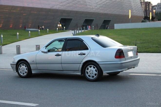 Mercedes C 200 1997, 297,000 km - 2.0 l - Bakı
