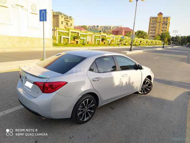 Toyota Corolla 2017, 44,500 km - 1.8 л - Bakı