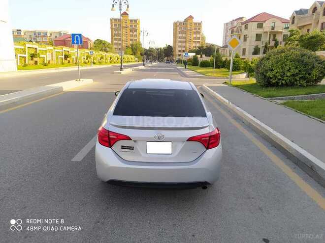 Toyota Corolla 2017, 44,500 km - 1.8 л - Bakı