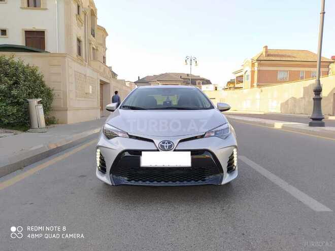 Toyota Corolla 2017, 44,500 km - 1.8 л - Bakı