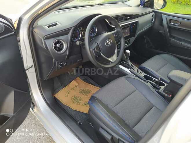 Toyota Corolla 2017, 44,500 km - 1.8 л - Bakı