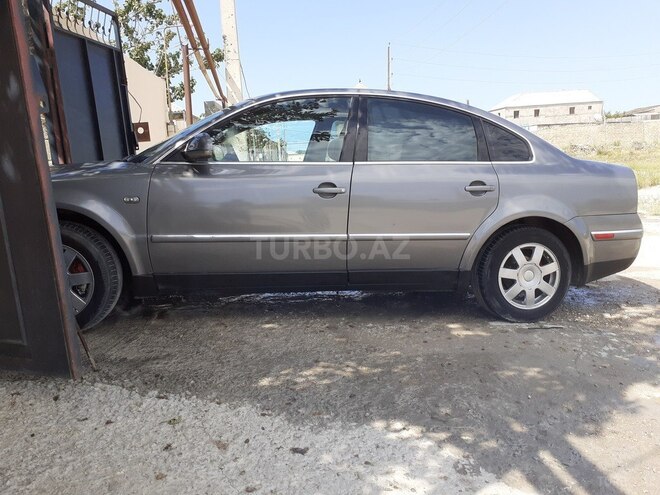 Volkswagen Passat 2003, 30,000 km - 1.8 l - Sumqayıt
