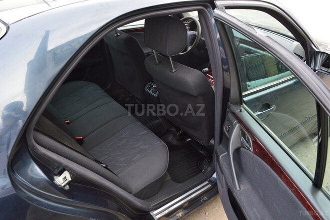 Mercedes E 200 2000, 503,000 km - 2.0 l - Balakən