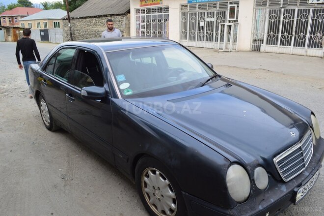 Mercedes E 200 2000, 503,000 km - 2.0 l - Balakən