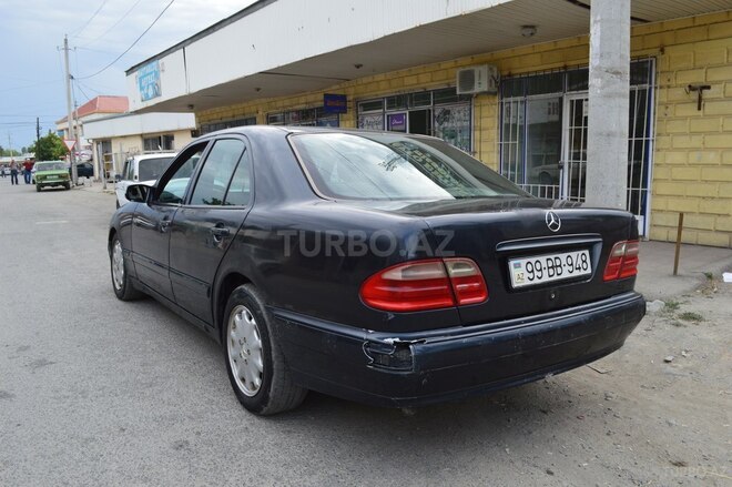 Mercedes E 200 2000, 503,000 km - 2.0 l - Balakən
