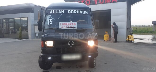 Mercedes 208 D 1991, 456,321 km - 2.4 l - Astara